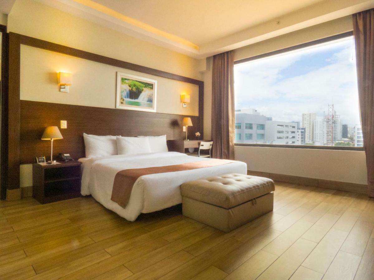 Weston Suites Hotel Santo Domingo Exteriér fotografie